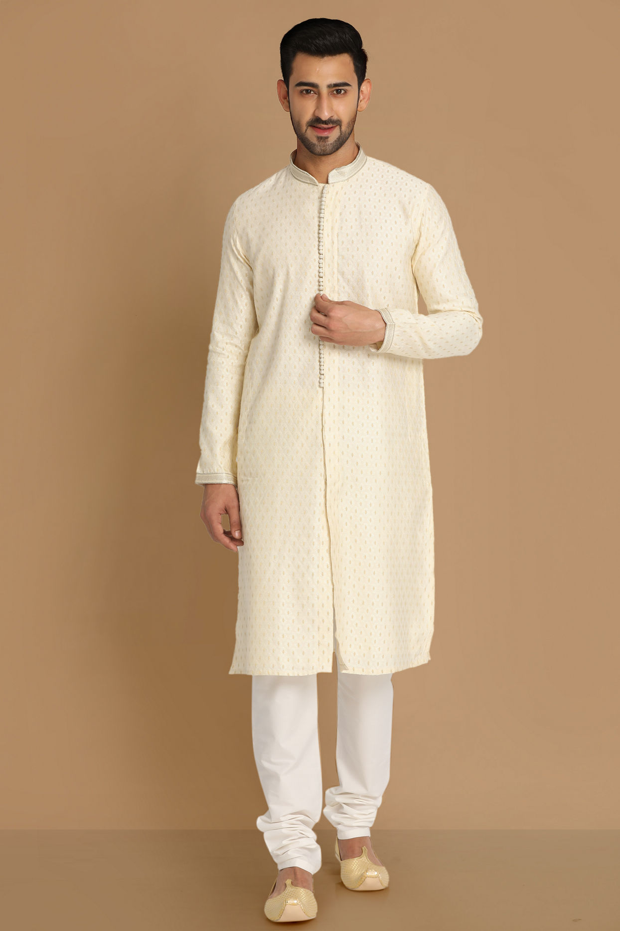 alt message - Manyavar Men Sea Shell White Self Motif Kurta Pajama image number 1